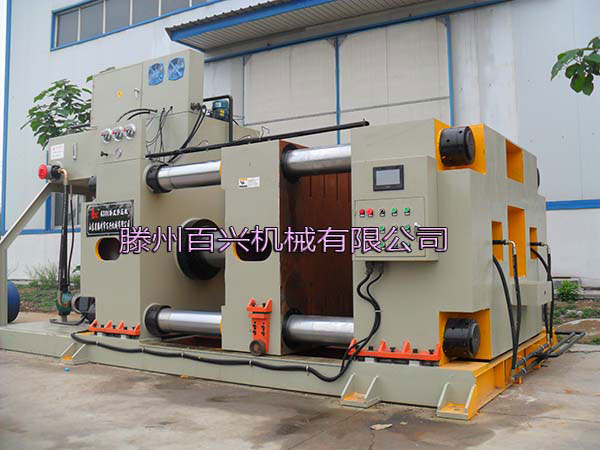 臥式油壓機